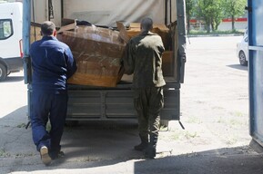 Куртки, обувь, носки: таможенники нашли контрафакту из Казахстана лучшее применение