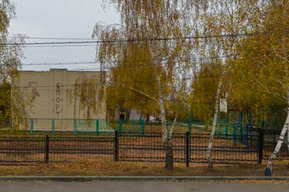 Власти начнут благоустройство во дворах школ одного из районов Саратова во время учебного года: адреса и сроки