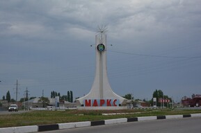 Обвиняемому в злоупотреблении должностными полномочиями главе Марксовского района избрали меру пресечения