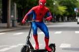 Самокатчики в масках человека-паука устроили гонки в Балаково