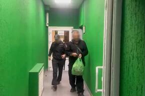 Мужчина попытался до смерти забить пенсионерку чайником