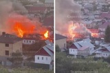 Огонь охватил дом в Заводском районе