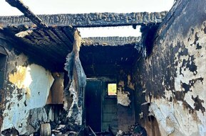Ранним утром на пожаре в Дубках пострадал мужчина, его жена не выжила