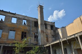 «Разрушенный Акрополь»: эксперты в очередной раз скорректировали проект реконструкции Дома офицеров в Энгельсе