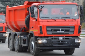 Сливы десятков тысяч литров топлива, миллионы рублей недополученных доходов, завышение премий: обнародованы итоги проверки подведомственного мэрии предприятия