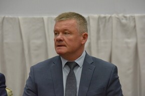 Исаев продолжает падение в федеральном медиарейтинге, отражающем популярность мэров