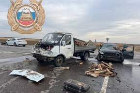В Энгельсском районе столкнулись четыре автомобиля: одному из водителей, по предварительным данным, стало плохо за рулем