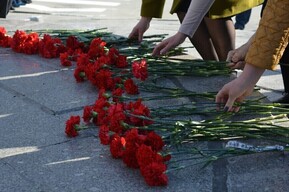 В зоне СВО погибли 15 жителей области, пять из них — из Энгельсского района