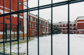 Власти не хотели платить пять миллионов за ремонт школы-памятника в центре Саратова