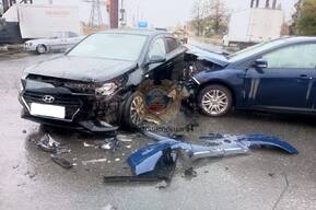 Ford влетел в бок Hyundai: пострадала женщина