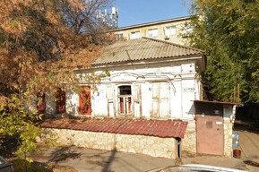 Ещё два старинных дома снесут до конца года в центре города