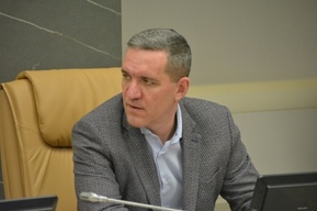 Не продержался и года: экс-депутат облдумы покинет кресло главы района