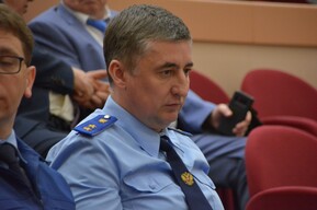 Дефицит лекарств. На фоне сотен жалоб в прокуратуру губернатор заявил о 5 миллиардах на покупку препаратов в 2026 году