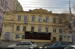 В Саратове решено расселить и отреставрировать дом-памятник на Московской (ранее часть ансамбля изуродовали до неузнаваемости)