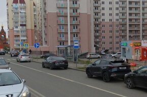 Остановки есть, а транспорт не ходит: житель Юбилейного попросил запустить автобусы вглубь поселка, но получил «постыдный ответ»