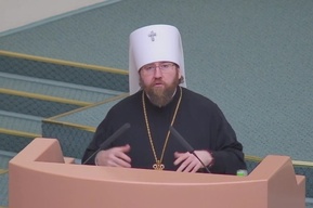 Саратовский митрополит попросил пустить священнослужителей в женский консультации и выступил против абортов