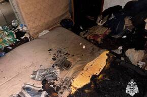 На пожаре в десятиэтажном доме пострадал неосторожный курильщик