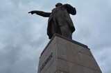 У памятника Ленину на Театральной площади зафиксировали акт вандализма