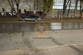 На улице Антонова Audi сбила пенсионера: мужчина в больнице