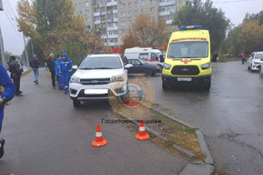 Автомобиль без водителя насмерть задавал пешехода в Заводском районе: полицейские месяц спустя ищут очевидцев