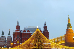 В правительстве региона создана комиссия, которая решит, кто поедет на Кремлевскую елку