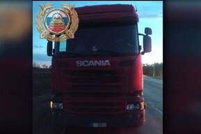 Под колесами грузовика погиб пешеход