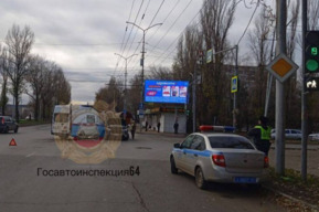 В столкновении легковушки со «скорой» на проспекте Строителей пострадал 8-летний мальчик