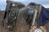 В перевернувшемся ЗИЛе погиб водитель — ему стало плохо за рулём