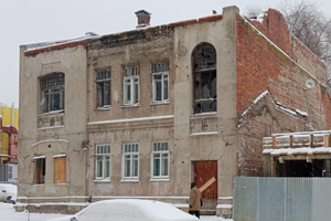 Чиновники собираются за 10 дней снести модернистский дом в центре Саратова, который пытались спасти градозащитники