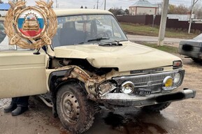 В тройном ДТП в Марксе пострадала пожилая женщина