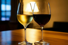 Эксперты назвали лучшее белое и красное вино в России