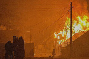 Крупный пожар в Саратове оставил без дома сироту, его бабушку и дедушку: епархия организовала сбор средств