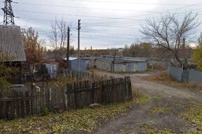 В Заводском районе собираются снести ещё 37 гаражей и торговые объекты в сквере