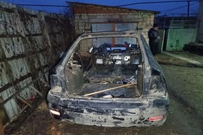 «Приору» саратовца нашли в сотне километров от места, где он ее оставил (у машины пропала крыша, двери и капот)