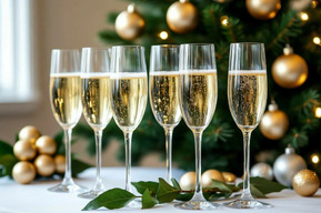 Эксперты проверили 120 игристых вин и назвали лучшие