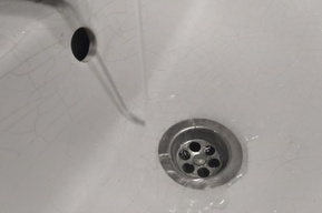 Крупная коммунальная авария оставила без холодной воды десятки тысяч жителей областного центра