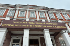 «Приходится сидеть в куртках»: в корпусе одного из саратовских вузов нет отопления