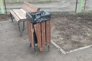 Скверное в селе Синенькие: саратовцы уже год не могут добиться нормальной зелёной зоны у школы