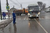 КамАЗ столкнулся с пассажирским автобусом