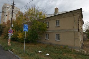 Дом в двух кварталах от набережной Энгельса признали аварийным и подлежащим сносу