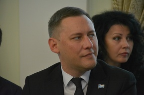 Только школы и спортсекции. Заммэра Саратова после множества обращений объяснил, почему детсады не закрывают на карантин