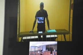 Экс-замминистра молодёжной политики и спорта, который брал деньги с подчинённых, отделался штрафом