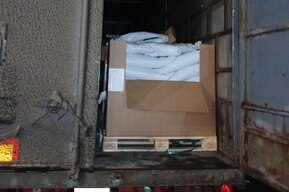 Пограничники не пустили в Саратовскую область почти 20 тонн корма для рыб