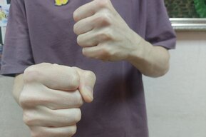 Угрожал убить и душил: мужчины поссорились из-за продажи автомобиля, а в итоге пострадала женщина