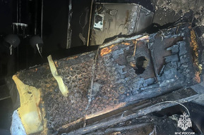 Женщина скончалась в больнице после пожара в доме коридорного типа