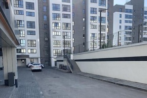 «О каком конструктивном разговоре может идти речь?»: многодетная сараточанка рассказала, что уже несколько лет не может добиться доступной среды для своей семьи и соседей