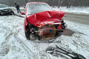 Женщина пострадала в столкновении иномарок у лагеря на Кумысной поляне