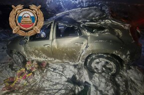 Под Саратовом иномарка с женщиной-водителем съехала в кювет и опрокинулась