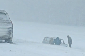 На трассах в Саратовской области ввели ограничения на движение транспорта из-за непогоды