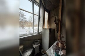 Десять человек спаслись из пятиэтажки в Балашове: в одной из квартир загорелся балкон